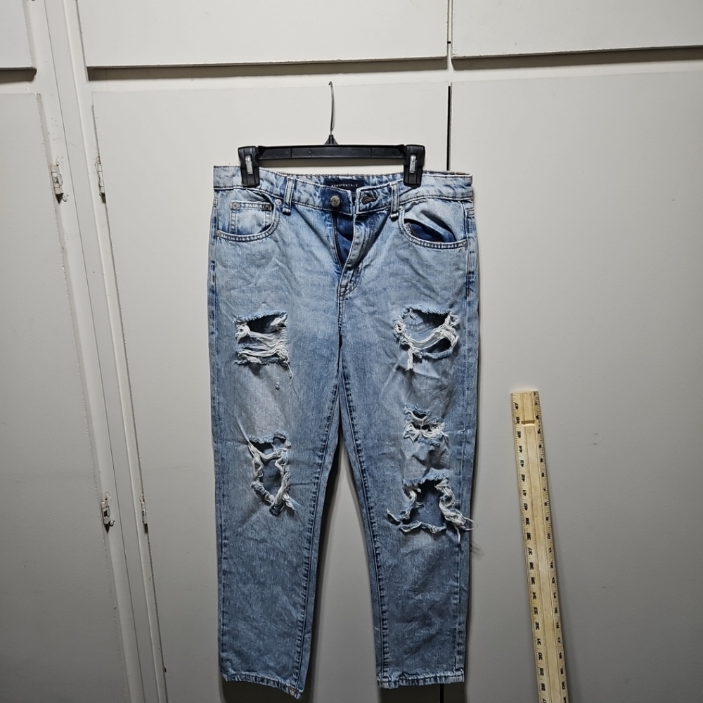 Aeropostale Boyfriend Cut Women Jeans Size 8 Destroyed 100% Cotton Light Wash